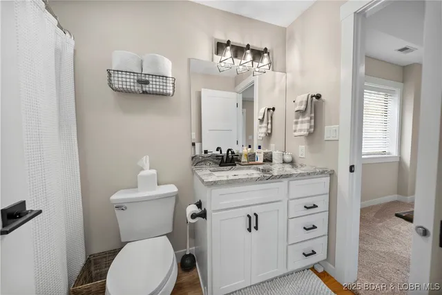 $285,000 | 34 Aqua Finn Drive, Unit 1B, Lake Ozark, MO 65049