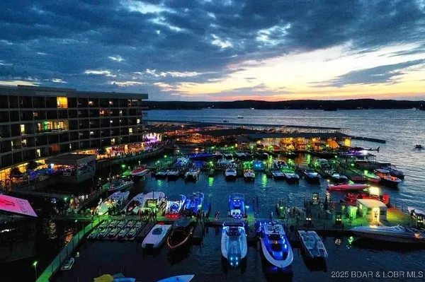 $285,000 | 34 Aqua Finn Drive, Unit 1B, Lake Ozark, MO 65049