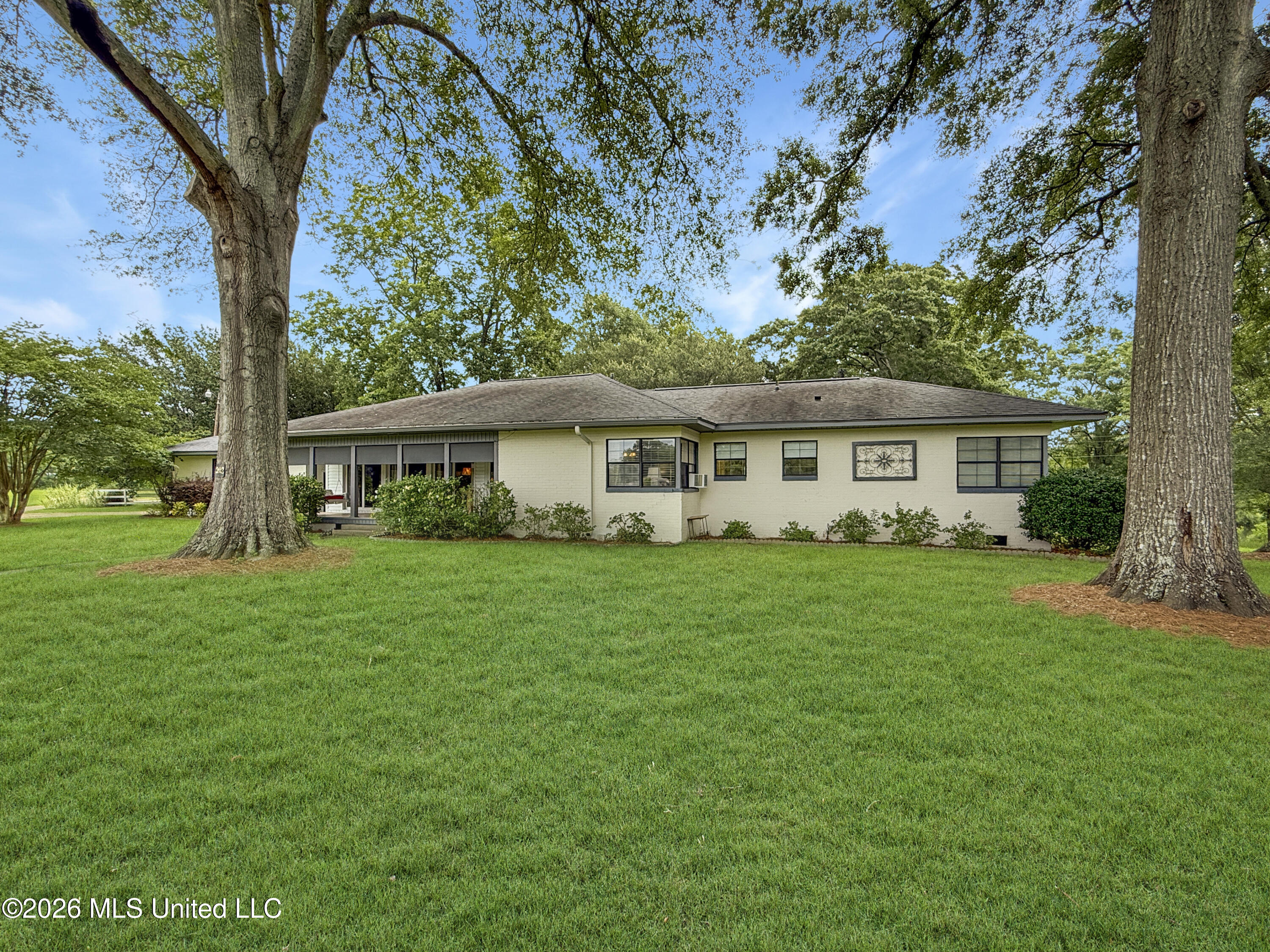 4776 Terry Road Jackson, MS 39272 - Photo 2 of 37 6eb67c3a64ee42e82800e222a1f3b2f250b84059