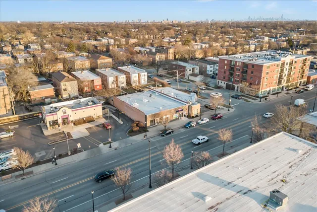 $1,299,000 | 8301 Skokie Boulevard, Skokie, IL 60077