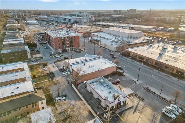 $1,299,000 | 8301 Skokie Boulevard, Skokie, IL 60077