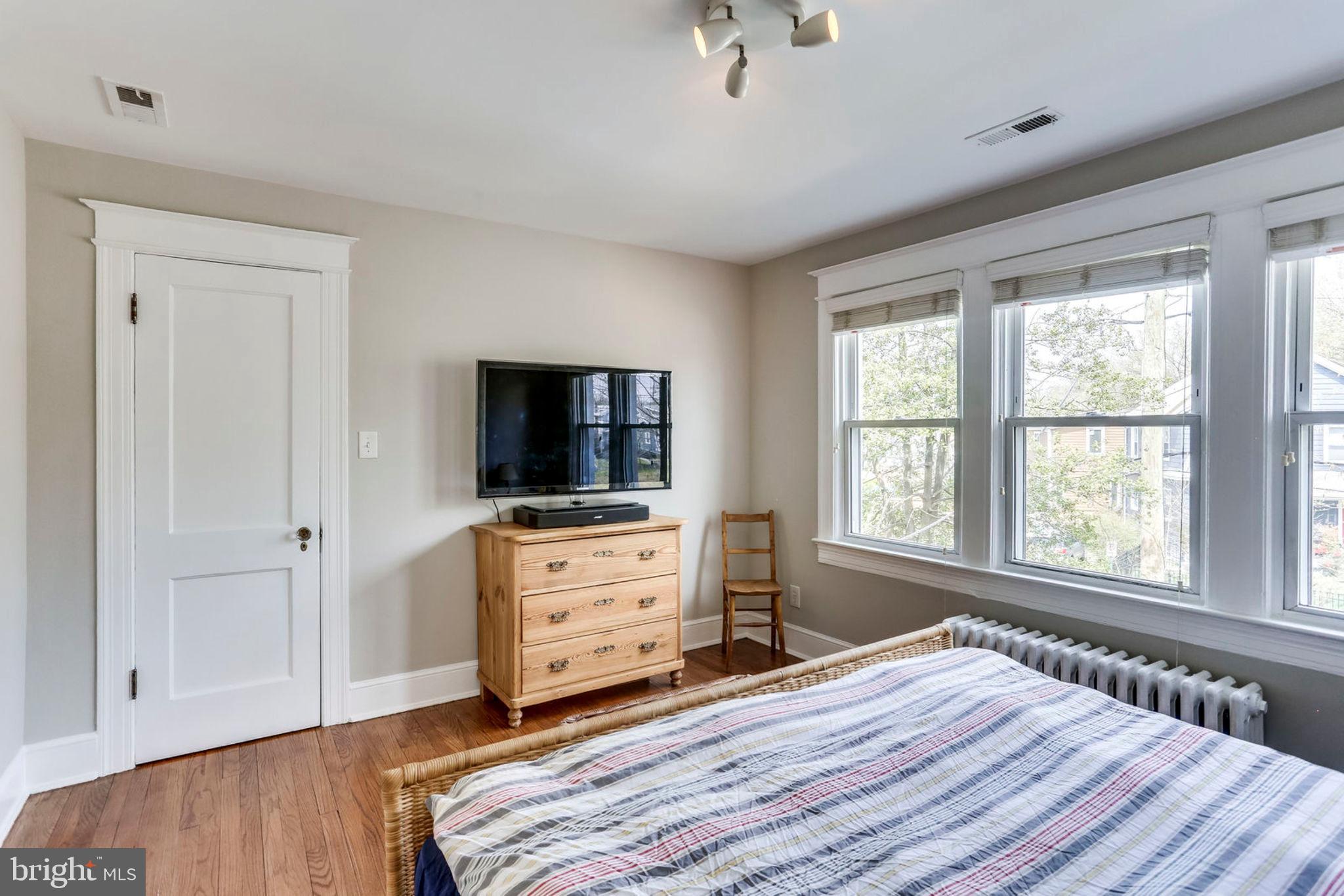 2027 Newton Street Northeast Washington, DC 20018 - Photo 34 of 51