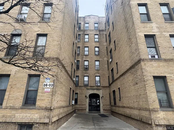 a front view of a building
