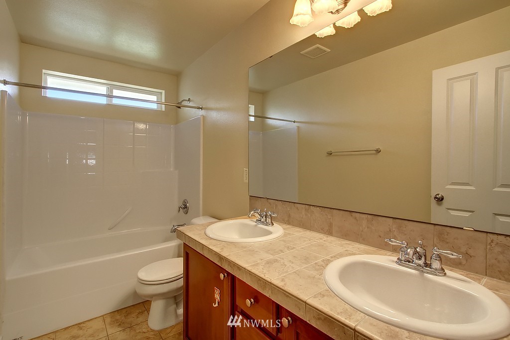 21933 44th Drive Southeast Bothell, WA 98021 - Photo 17 of 21