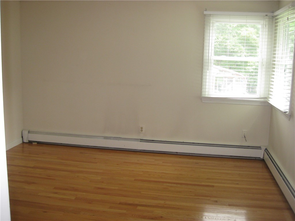 2317 East Main Road Portsmouth, RI 02871 - Photo 11 of 35