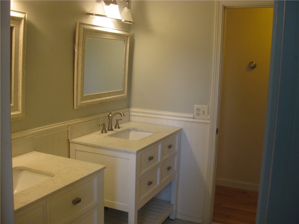 2317 East Main Road Portsmouth, RI 02871 - Photo 15 of 35