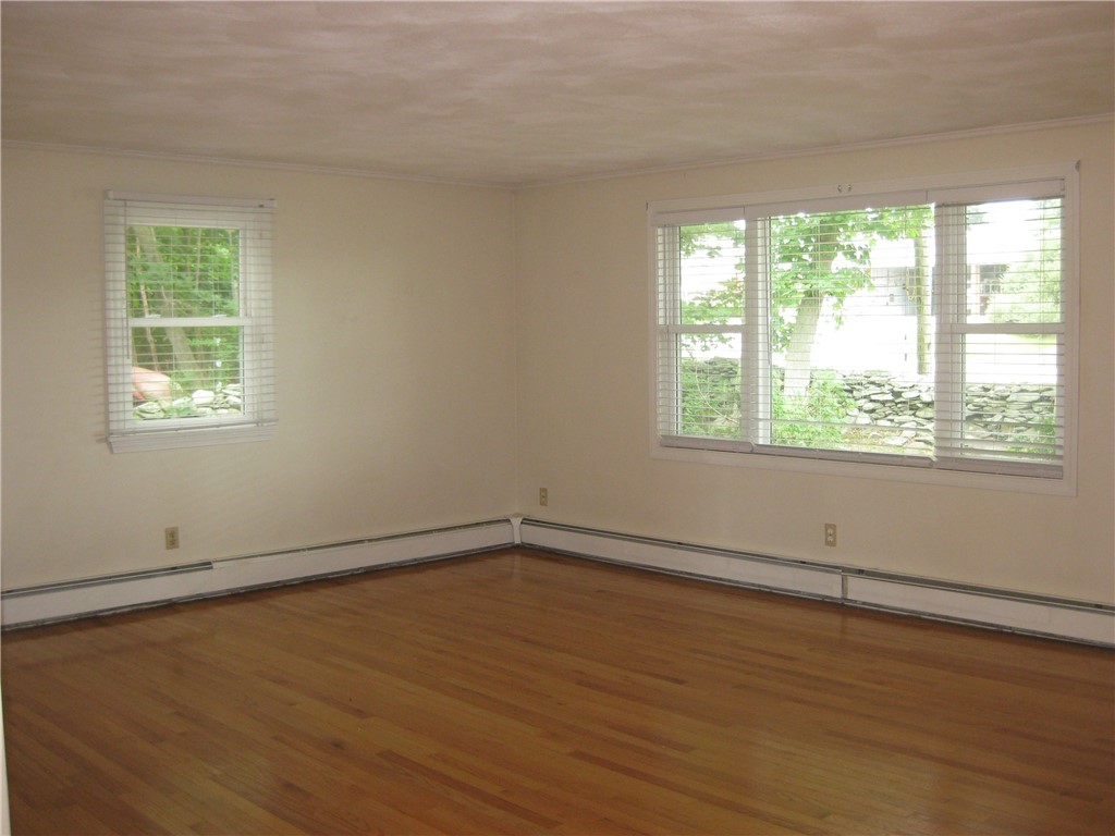 2317 East Main Road Portsmouth, RI 02871 - Photo 5 of 35