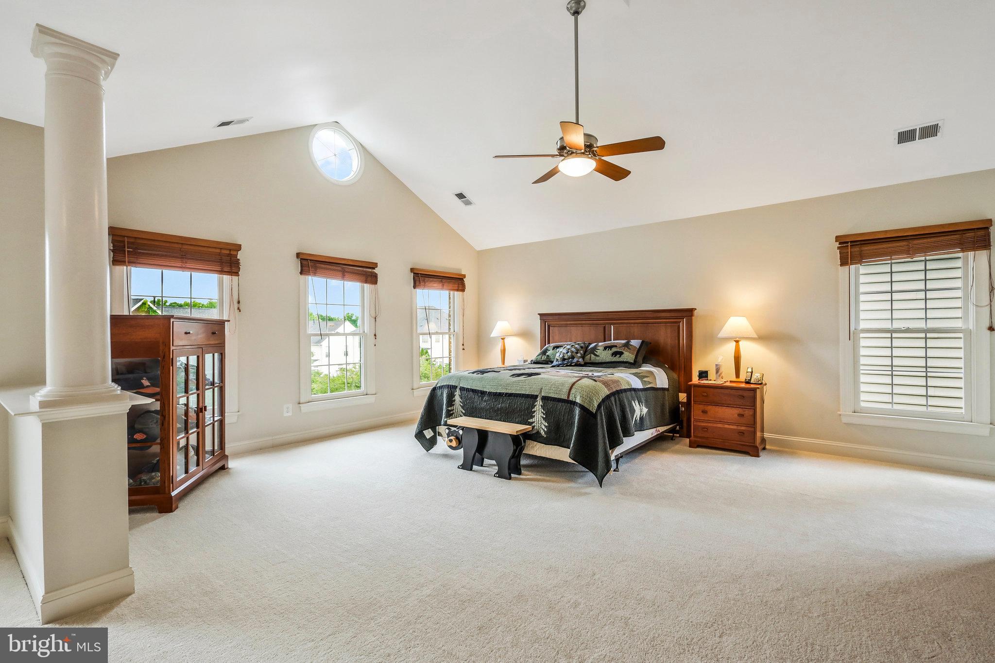5658 Clouds Mill Drive Alexandria, VA 22310 - Photo 28 of 68 Vaulted Ceilings
