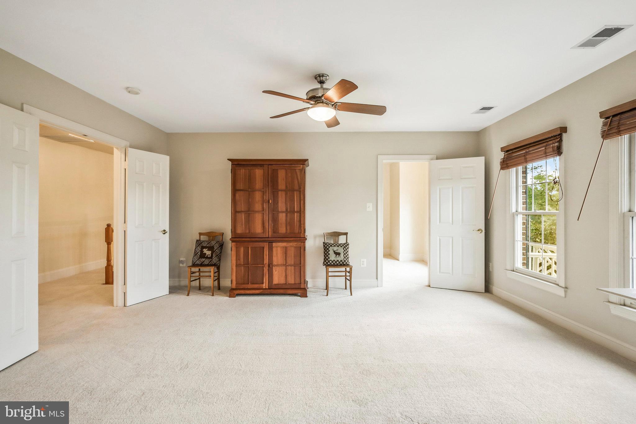 5658 Clouds Mill Drive Alexandria, VA 22310 - Photo 31 of 68 Sitting area