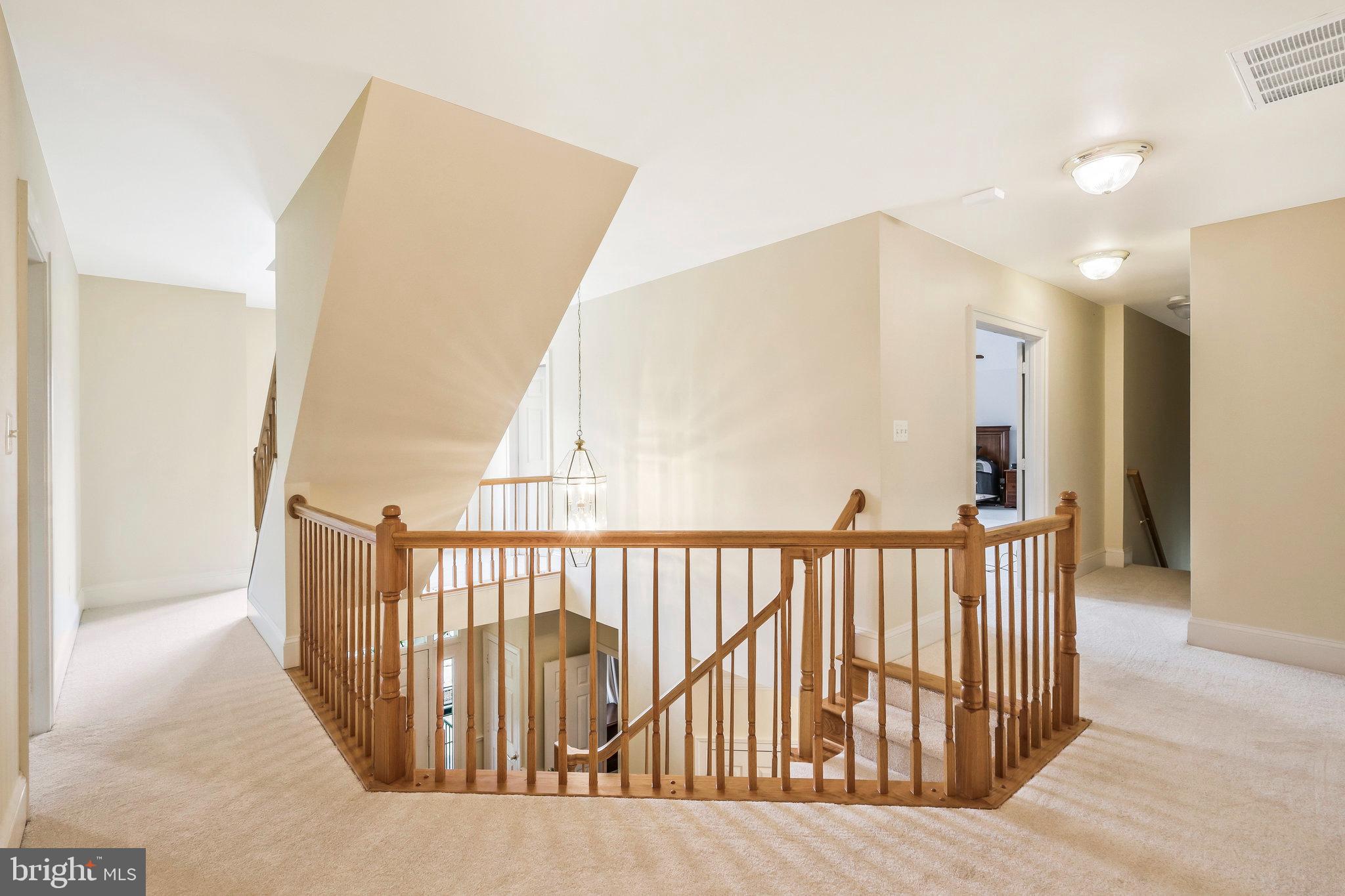 5658 Clouds Mill Drive Alexandria, VA 22310 - Photo 48 of 68 Hall Upstairs