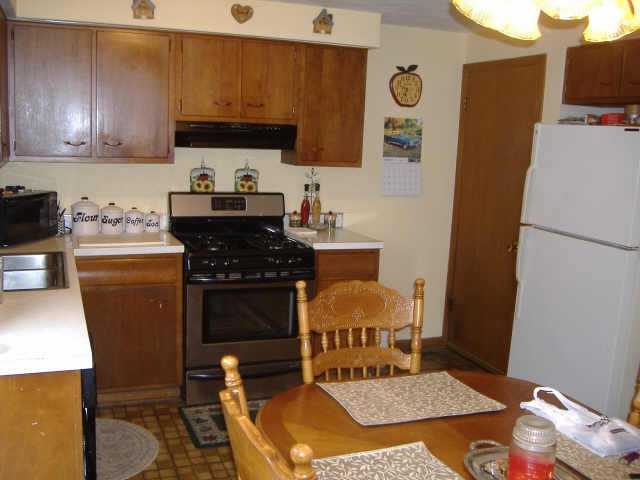 3220-3222 Clime Road Columbus, OH 43223 - Photo 8 of 9