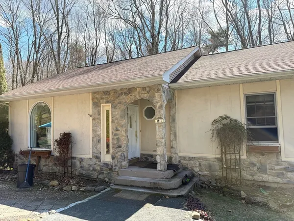 $519,900 | 1511 Dunhamtown Brimfield Road, Brimfield, MA 01010