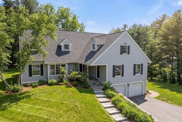 $1,695,000 | 71 Philip Street, Medfield, MA 02052