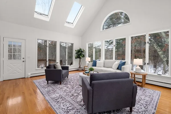 $1,695,000 | 71 Philip Street, Medfield, MA 02052