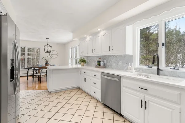 $1,599,000 | 71 Philip Street, Medfield, MA 02052