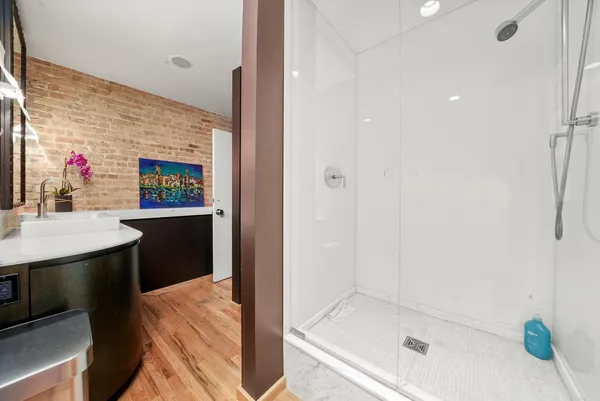 $6,000 | 1327 West Washington Boulevard, Unit 106, Chicago, IL 60607