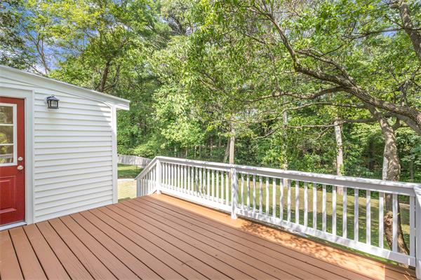 9 Sandra Road Walpole, MA 02032 - Photo 27 of 30 Gallery Image 27
