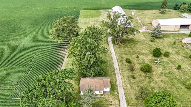 $430,000 | 6292 North 100 East Road, Allerton, IL 61810