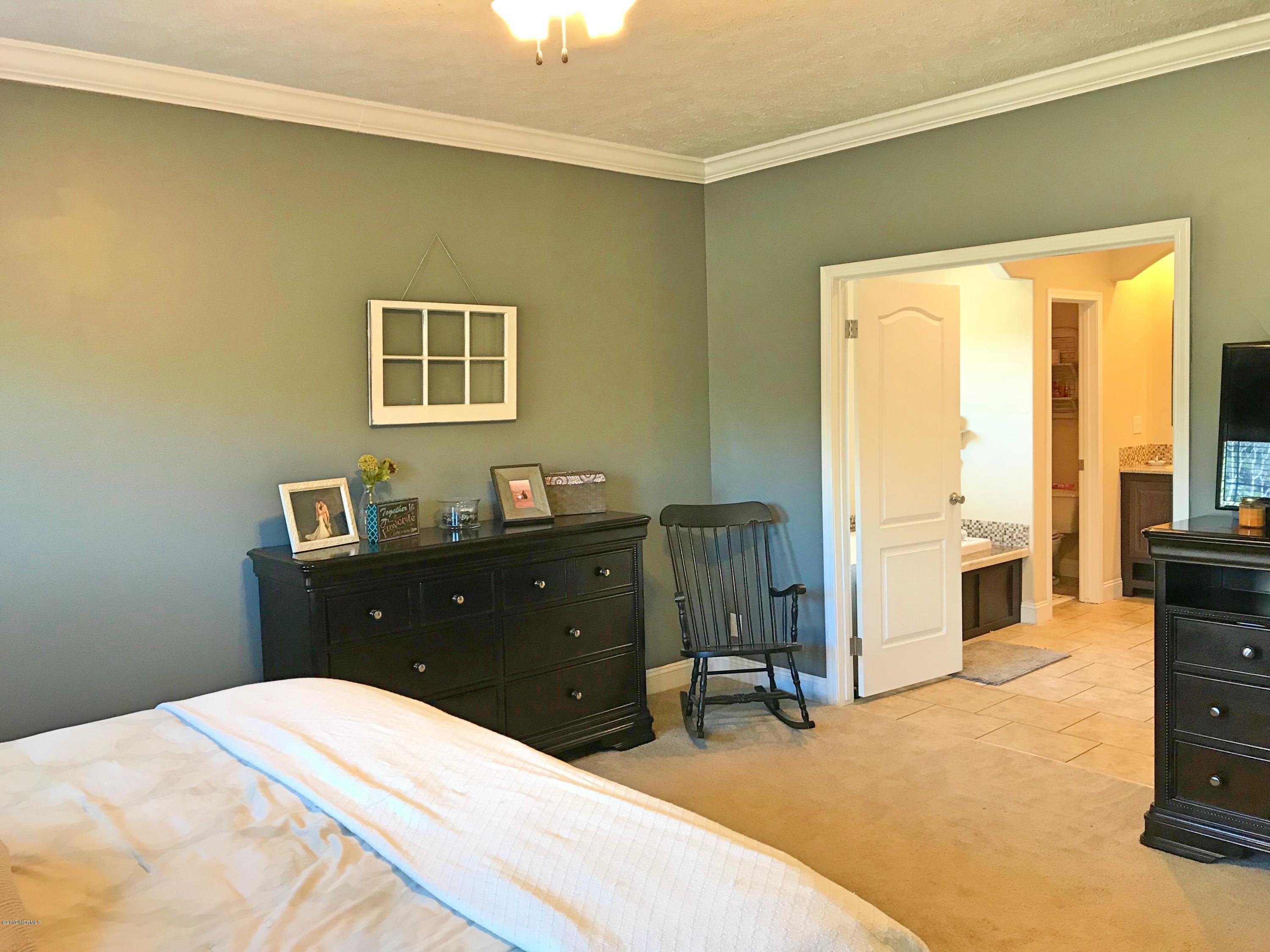 135 Benton Road Southeast Bolivia, NC 28422 - Photo 11 of 26 19