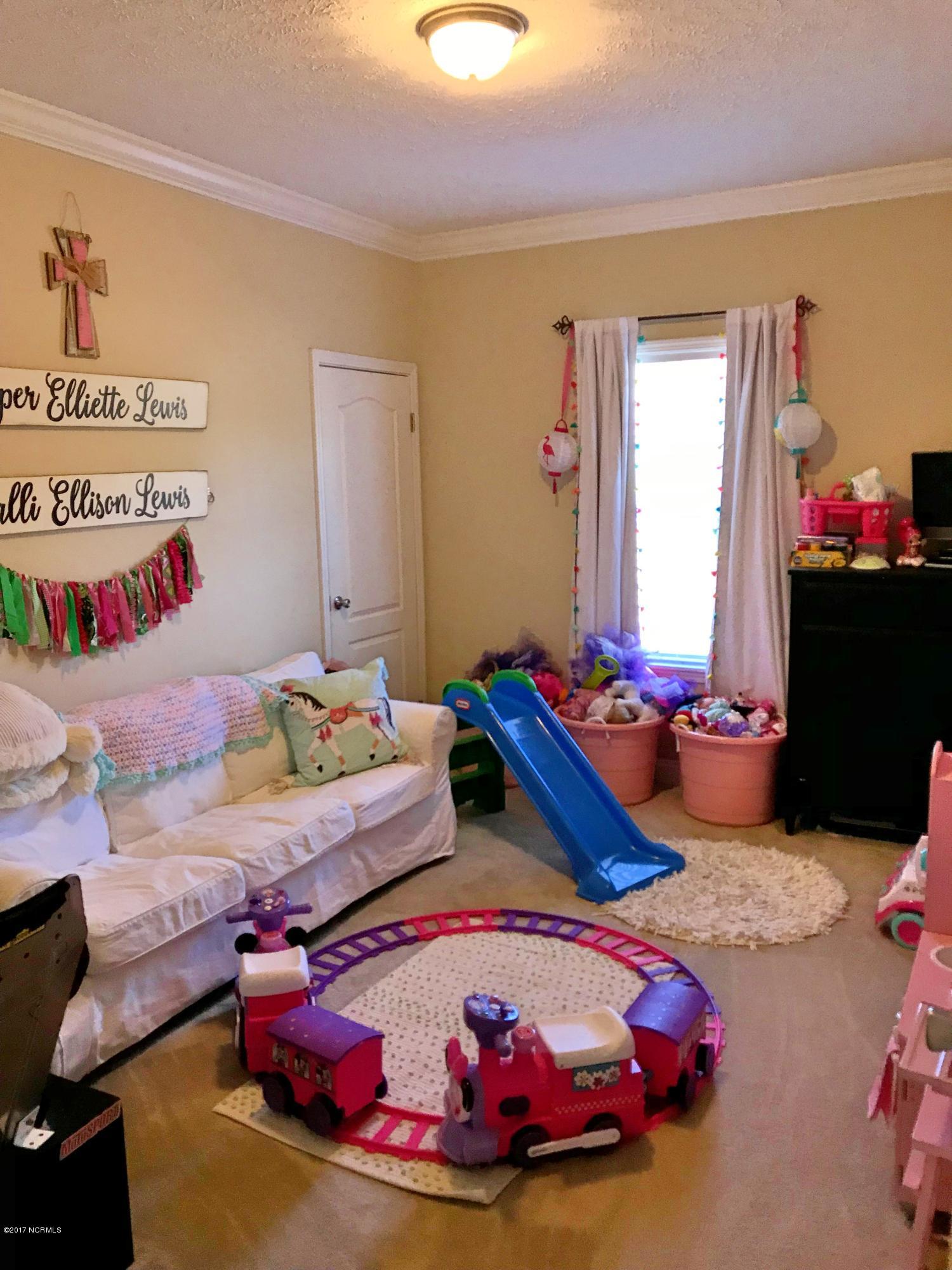 135 Benton Road Southeast Bolivia, NC 28422 - Photo 19 of 26 18