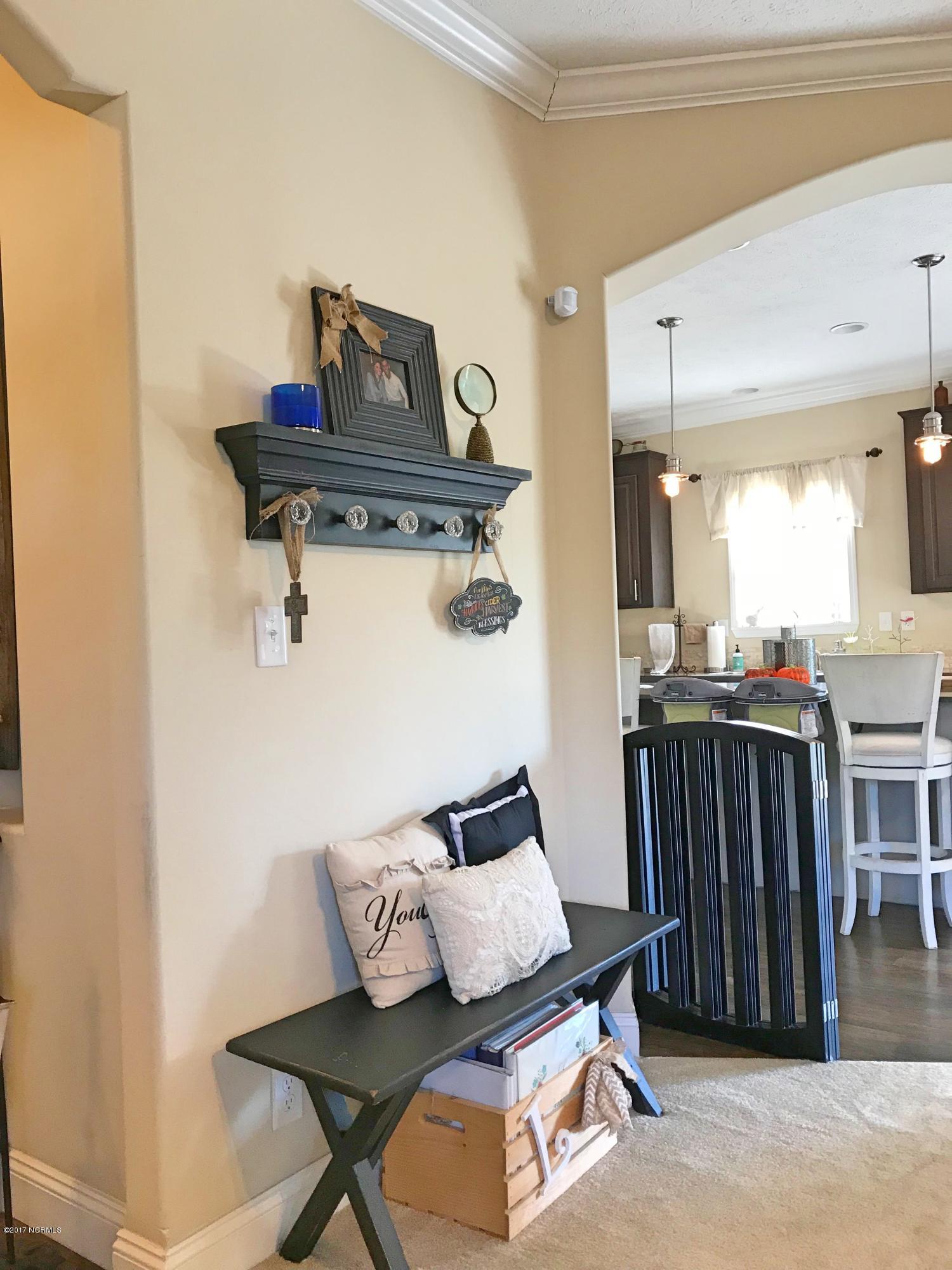 135 Benton Road Southeast Bolivia, NC 28422 - Photo 7 of 26 14