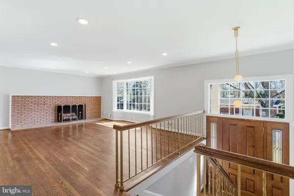 $3,990 | 9116 Hamilton Drive, Fairfax, VA 22031