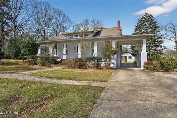 $249,500 | 504 West Railroad Avenue, Summit, MS 39666