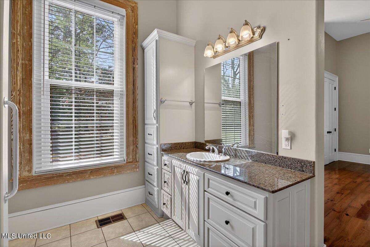 504 West Railroad Avenue Summit, MS 39666 - Photo 26 of 45 19-HJ0A0972