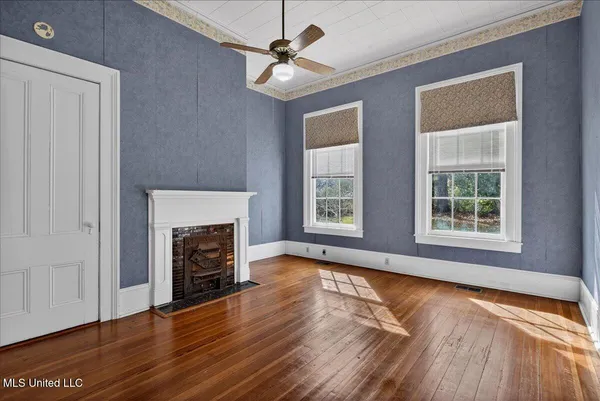 $249,500 | 504 West Railroad Avenue, Summit, MS 39666