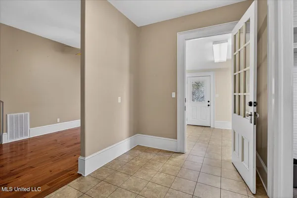 $249,500 | 504 West Railroad Avenue, Summit, MS 39666