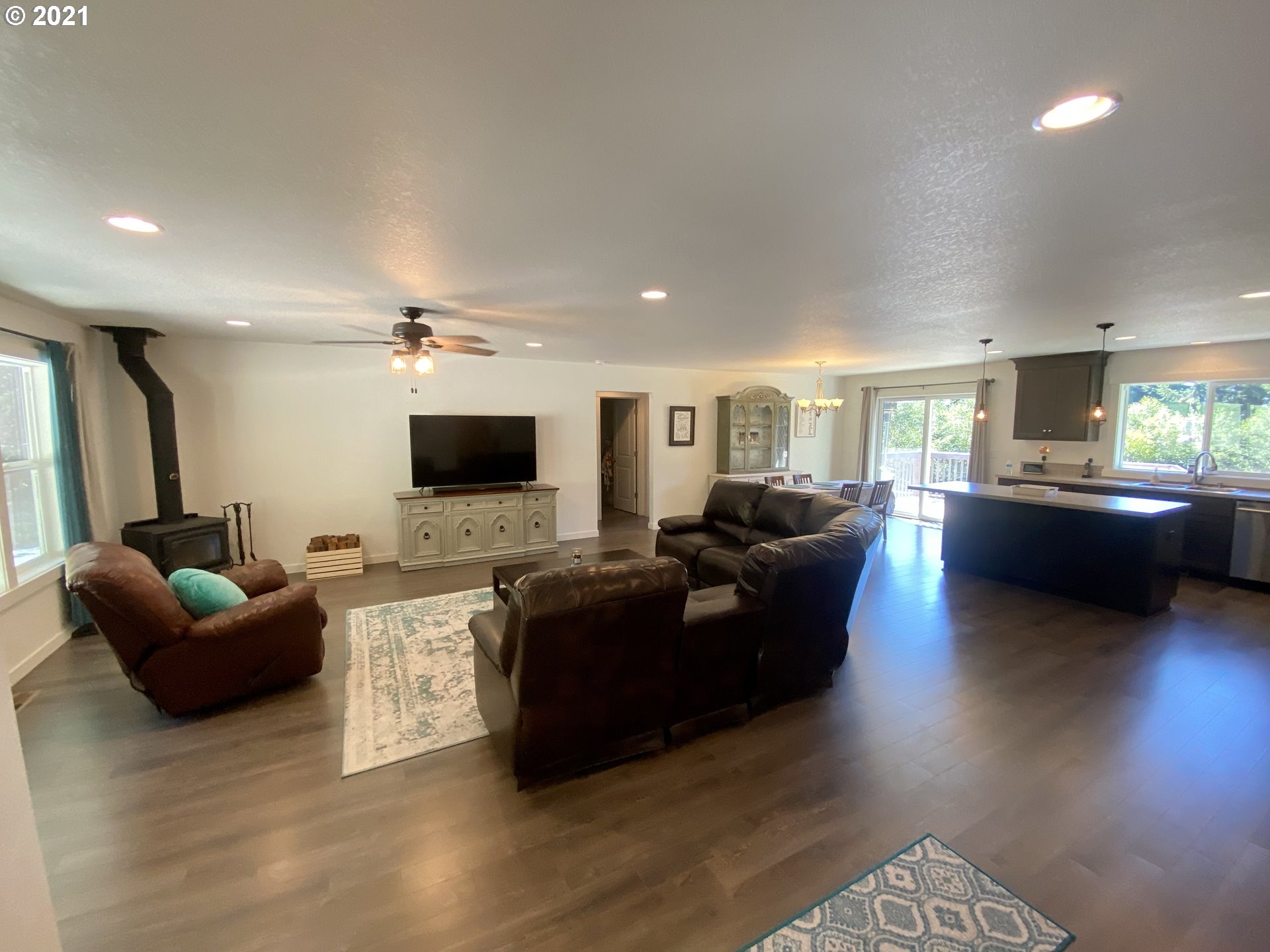 7729 Northeast Quarry Road La Center, WA 98629 - Photo 3 of 27