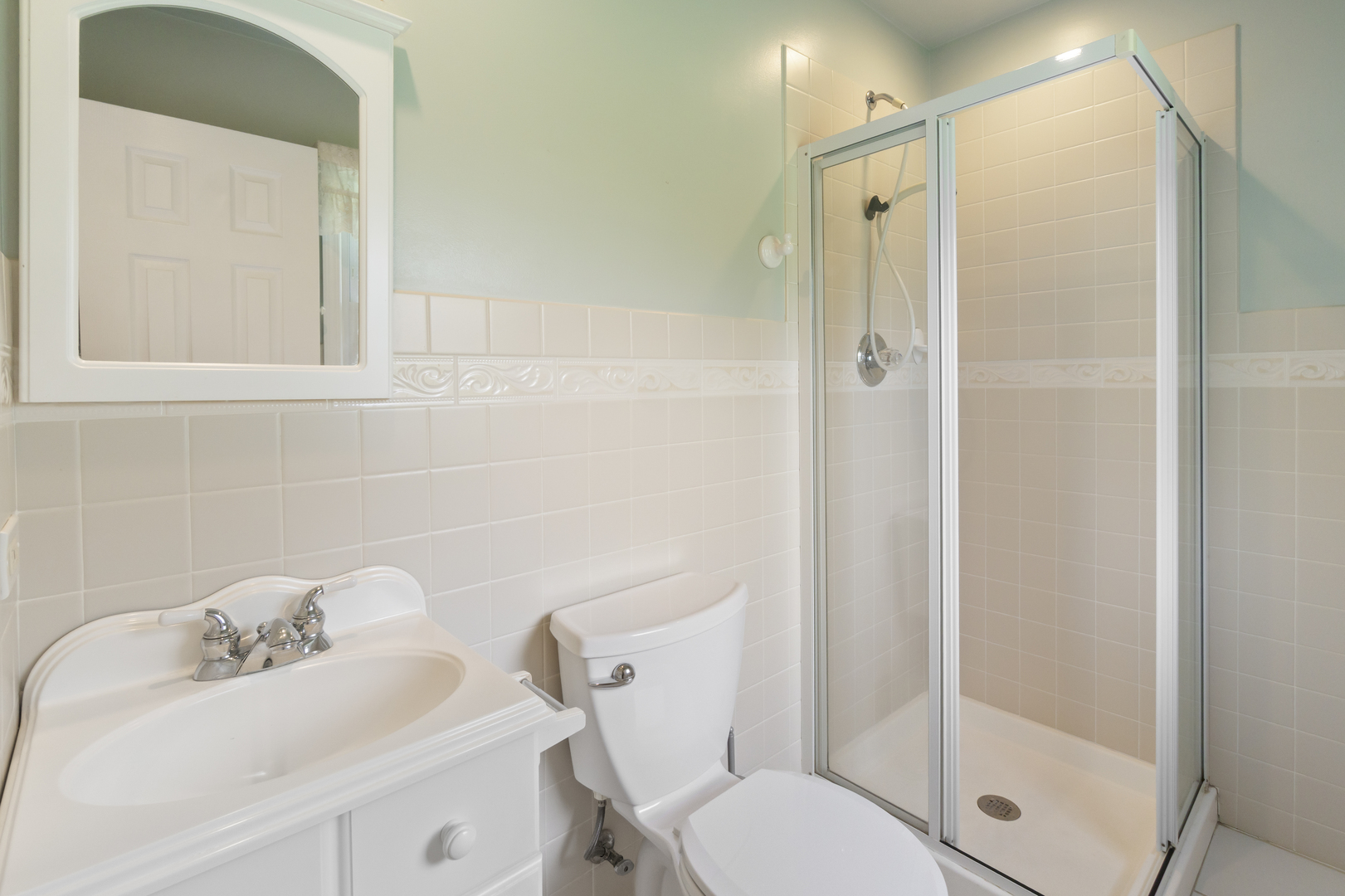 417 South Plum Grove Road Palatine, IL 60067 - Photo 15 of 23