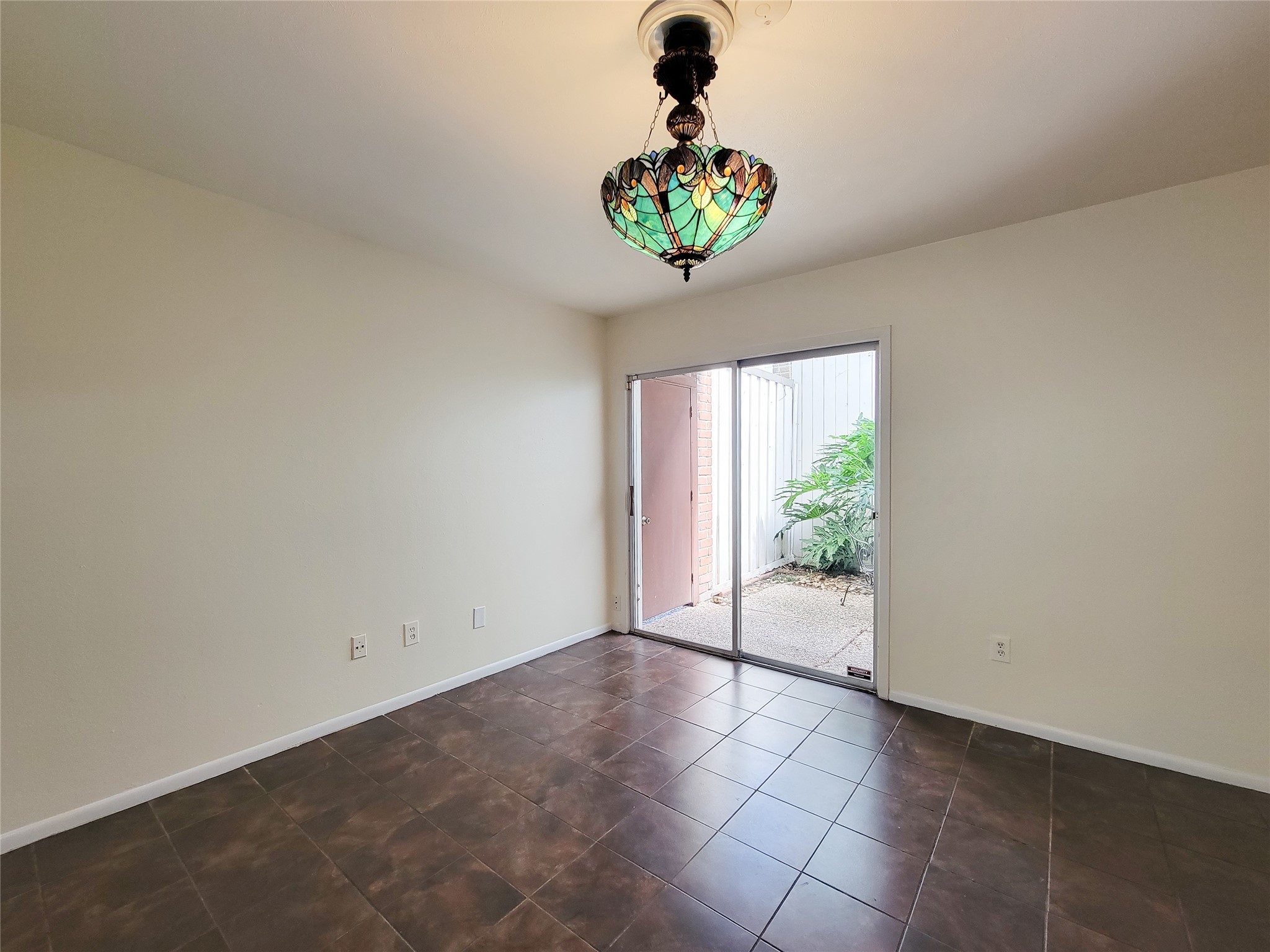 2243 West Alabama Street, Unit B Houston, TX 77098 - Photo 7 of 44 a view of an entryway