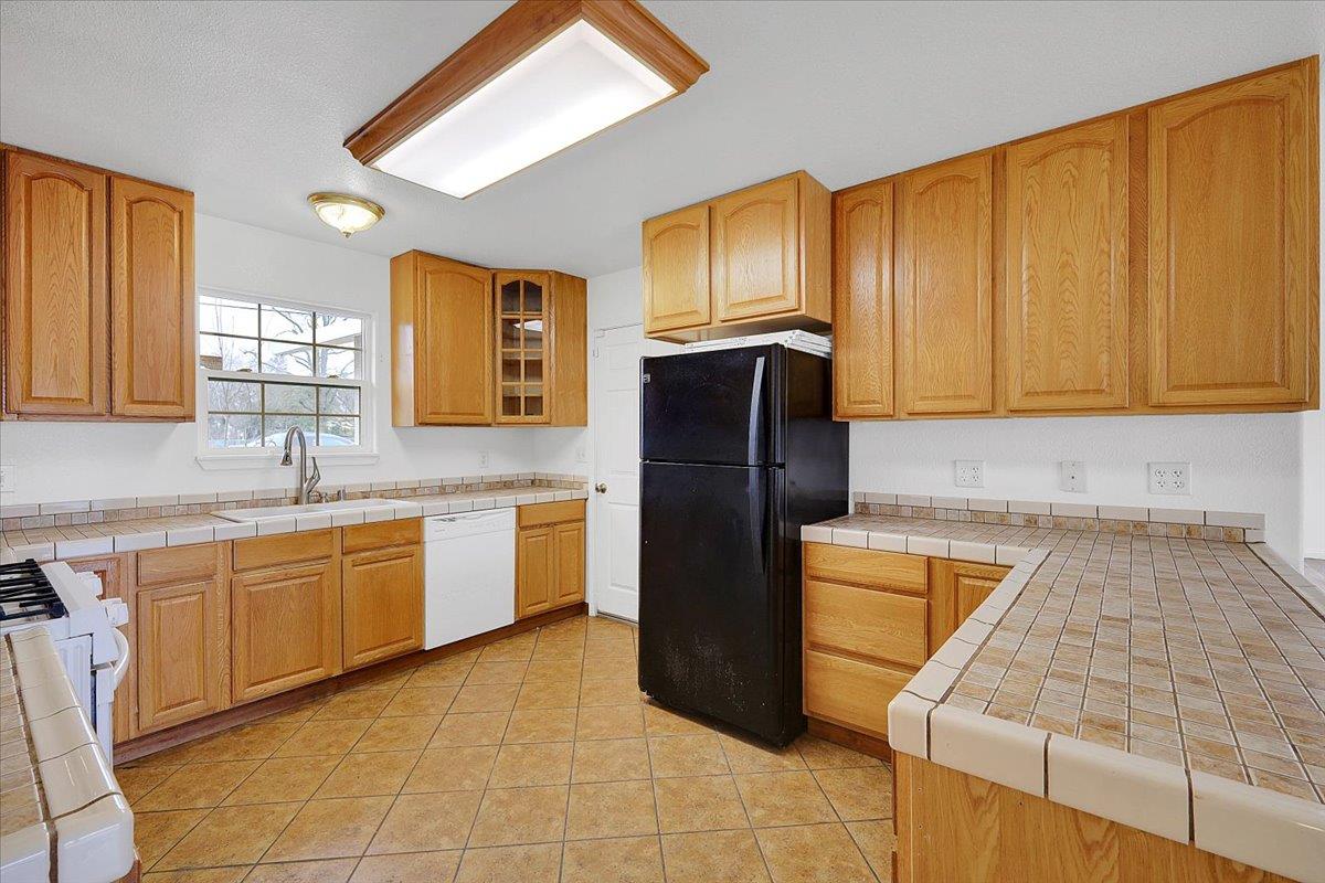 1644 3rd Avenue Olivehurst, CA 95961 - Photo 10 of 35