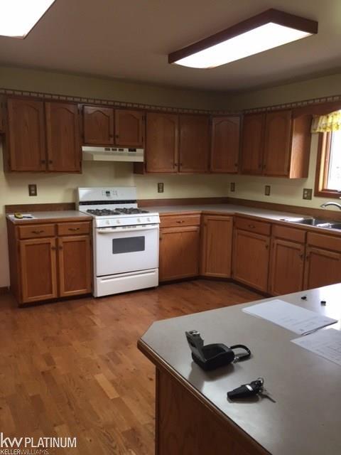 4420 Norman Road Fort Gratiot, MI 48059 - Photo 9 of 31 31323225-8.JPG