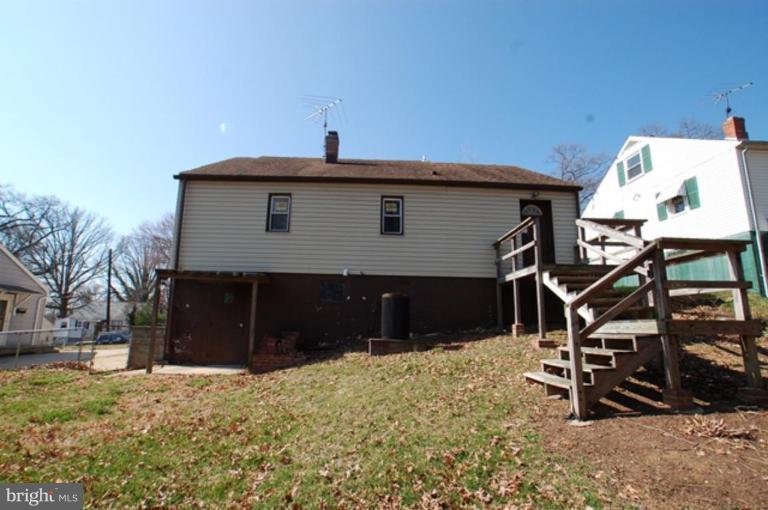7734 Frederick Road Hyattsville, MD 20784 - Photo 4 of 11 Back yard