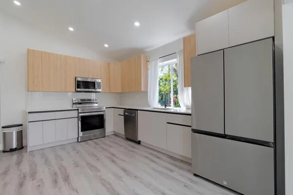 $3,200 | 113 Southeast 8th Avenue, Boynton Beach, FL 33435