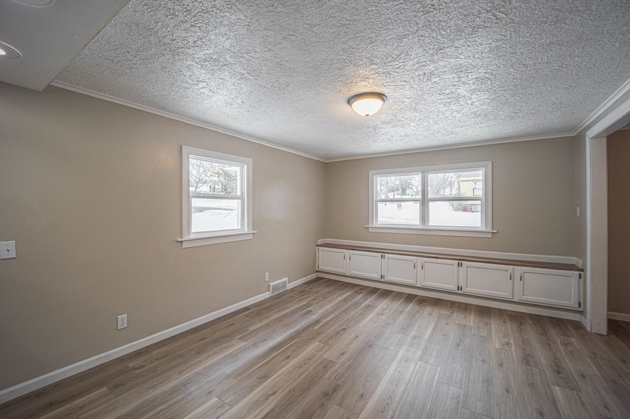 4516 Raven Street Rockford, IL 61107 - Photo 7 of 27