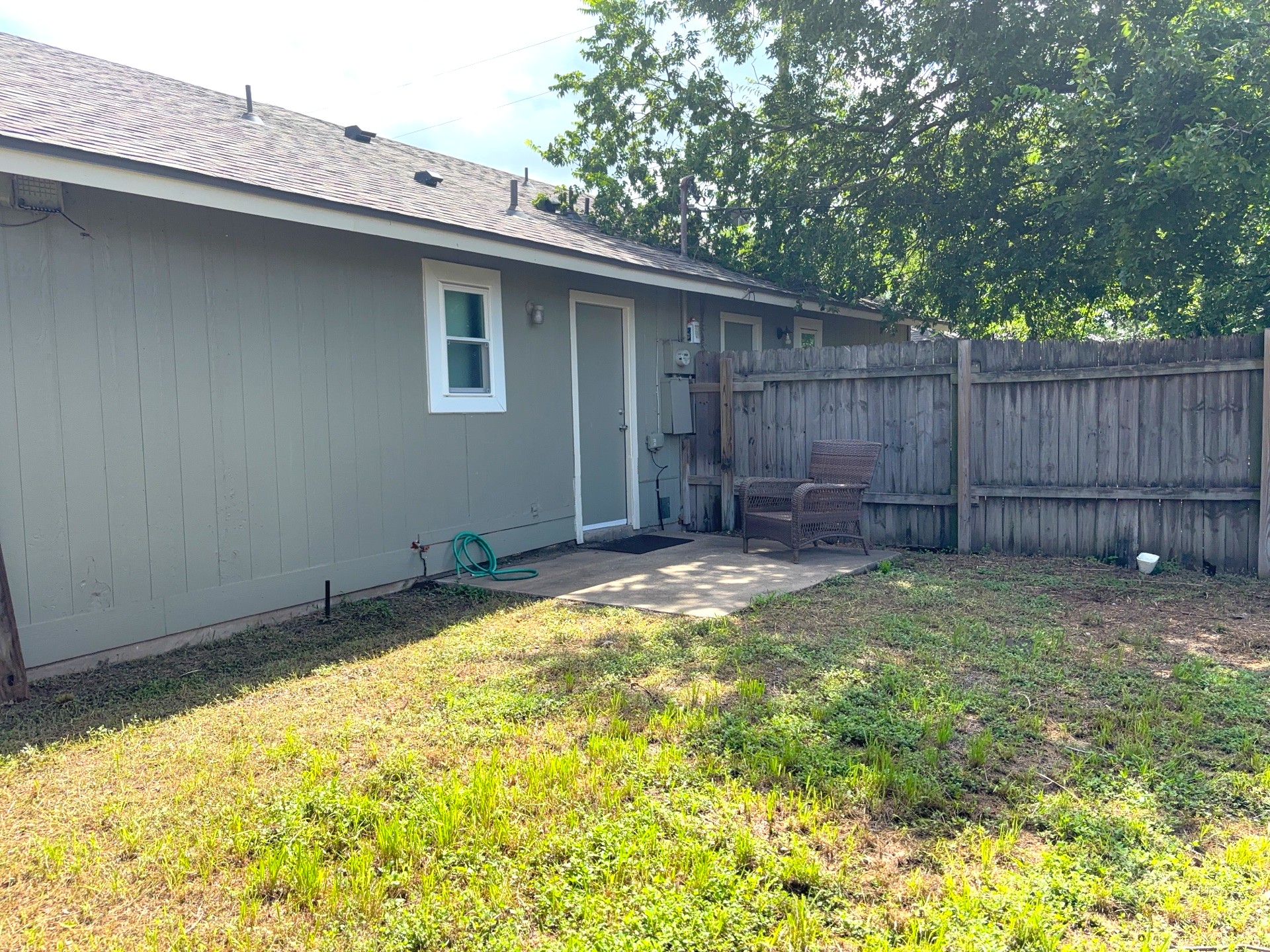 16005 Stoneham Circle Pflugerville, TX 78660 - Photo 18 of 18 View of yard featuring a patio area