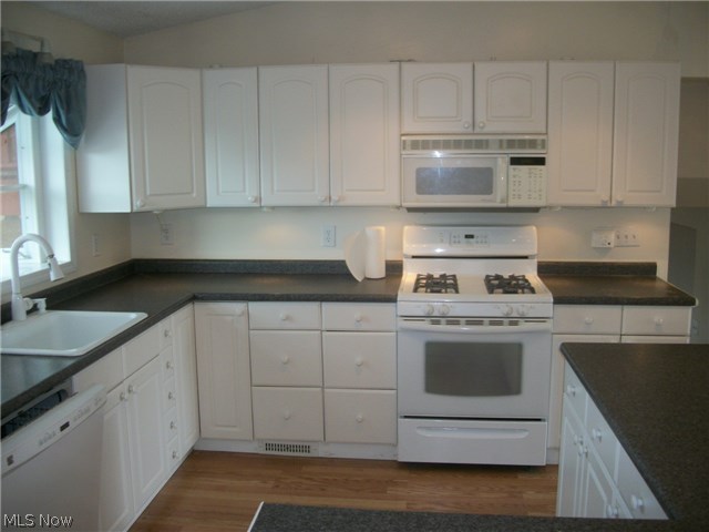 16404 Prospect Road Strongsville, OH 44149 - Photo 4 of 18 Gallery Image 4