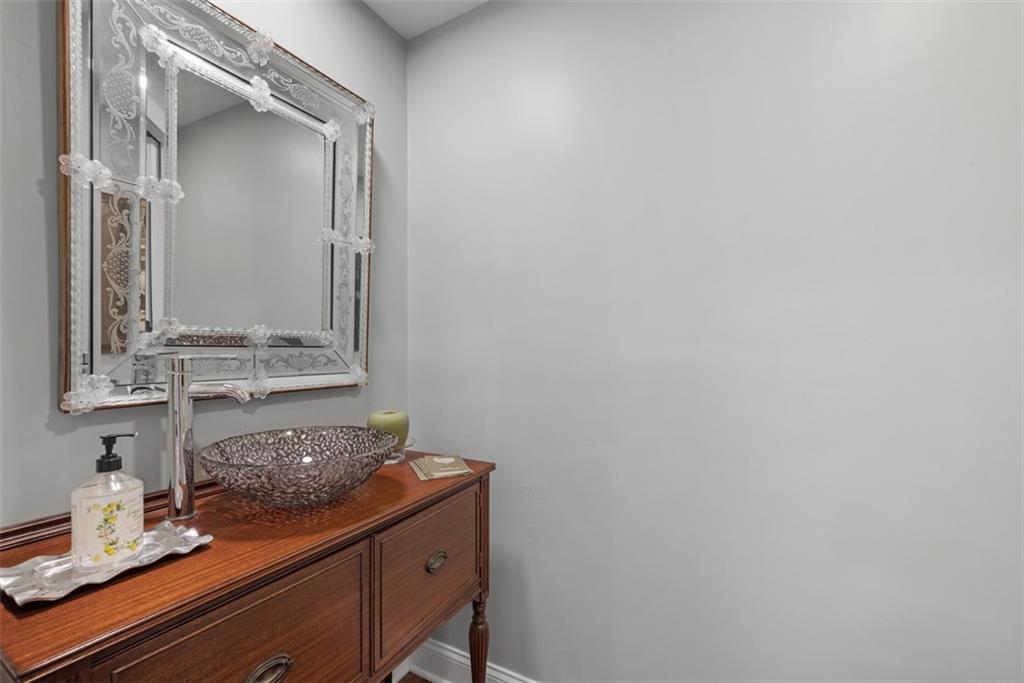 215 Sweet Gum Road Pittsburgh, PA 15238 - Photo 27 of 46 Gallery Image 27