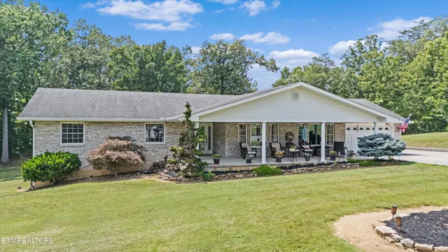 $739,000 | 220 Cedarwood Drive, Sevierville, TN 37876