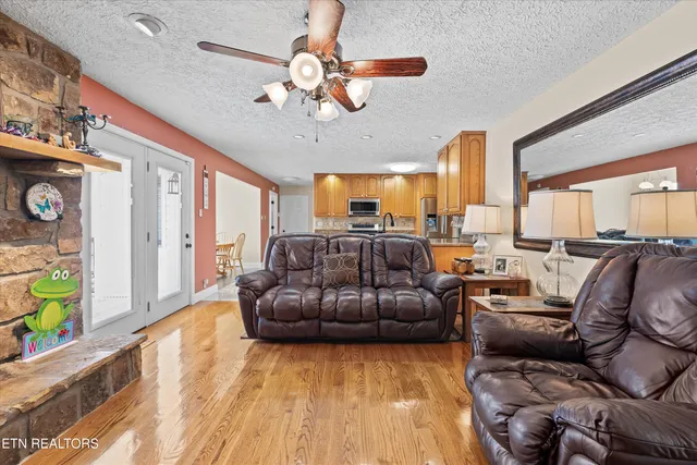 $739,000 | 220 Cedarwood Drive, Sevierville, TN 37876