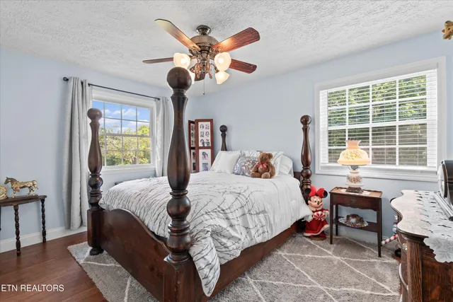 $739,000 | 220 Cedarwood Drive, Sevierville, TN 37876