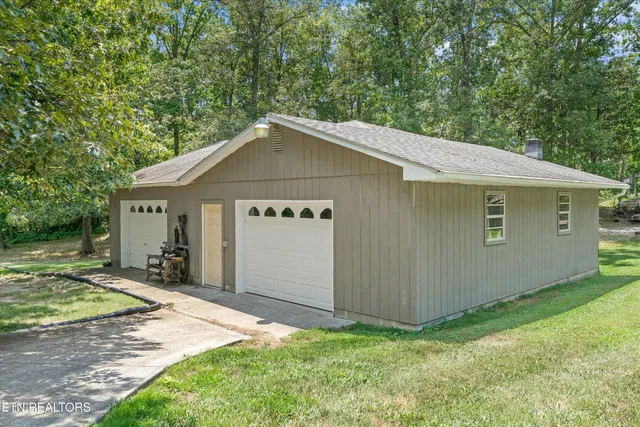 $739,000 | 220 Cedarwood Drive, Sevierville, TN 37876