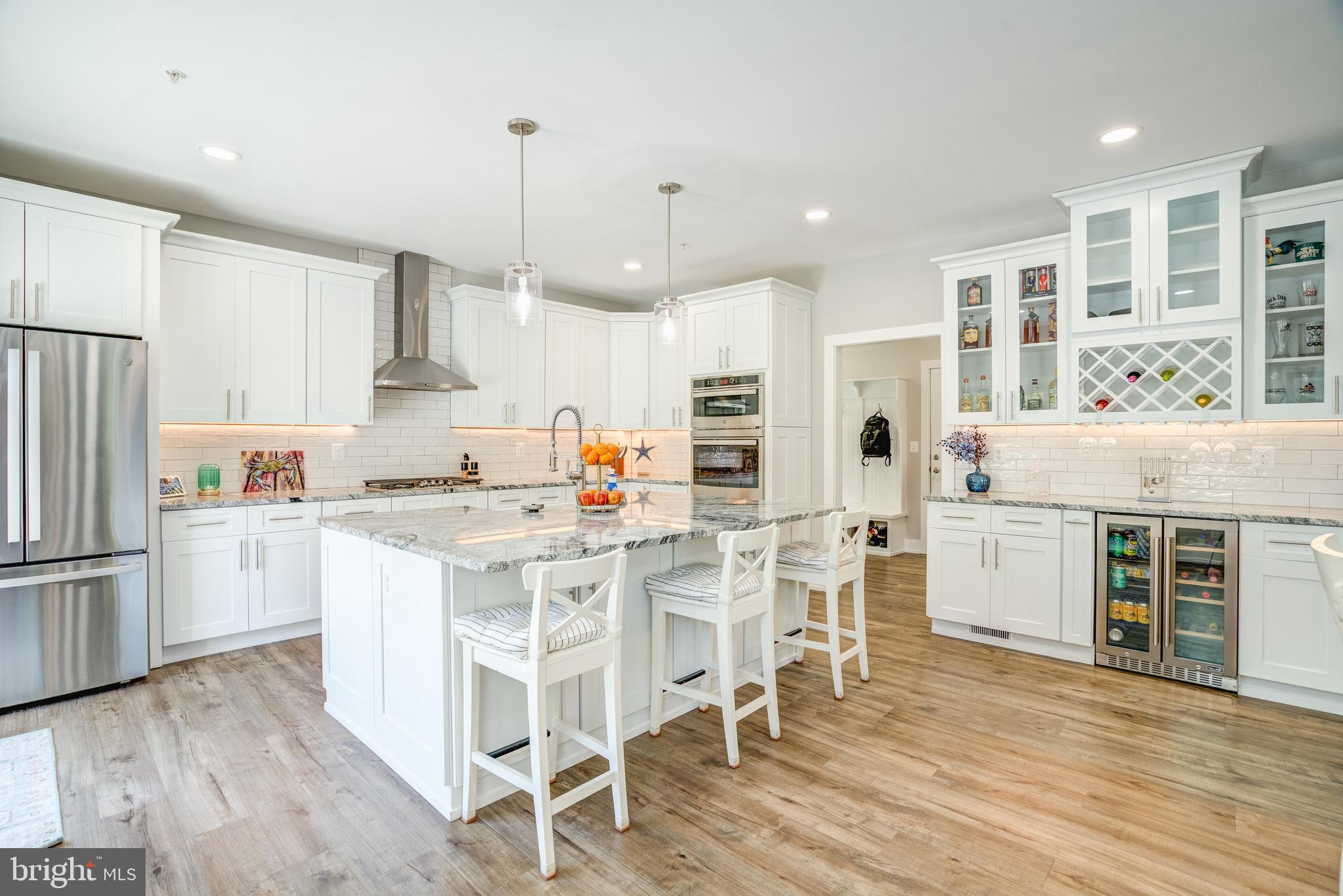 8331 Woodland Road Pasadena, MD 21122 - Photo 8 of 63 Gourmet Kitchen