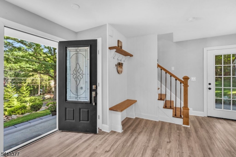 94 Castle Rock Road Lake Hopatcong, NJ 07849 - Photo 5 of 41