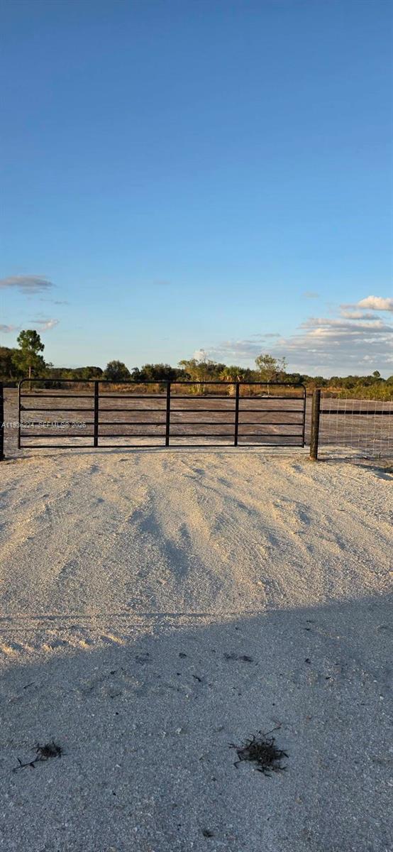 17385 Northwest 314th Street Okeechobee, FL 34972 - Photo 3 of 17 a view of outdoor space with outdoor space