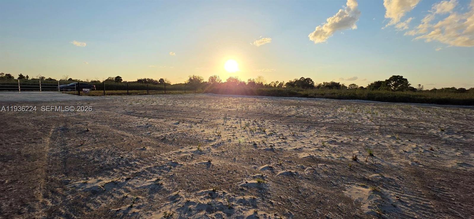 17385 Northwest 314th Street Okeechobee, FL 34972 - Photo 6 of 17 a view of lake view and mountain view