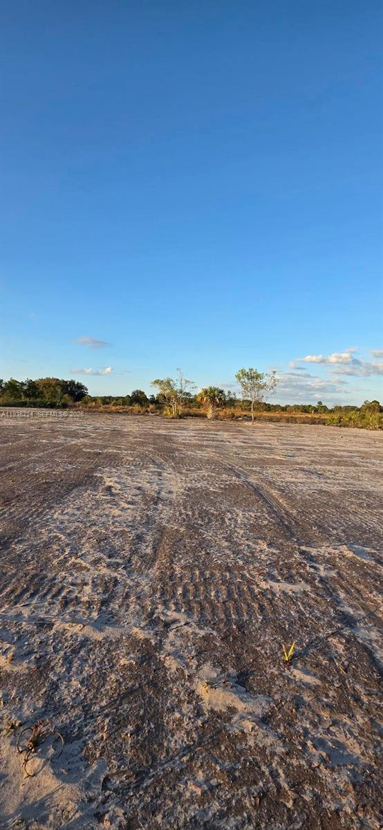 17385 Northwest 314th Street Okeechobee, FL 34972 - Photo 8 of 17 a view of an ocean